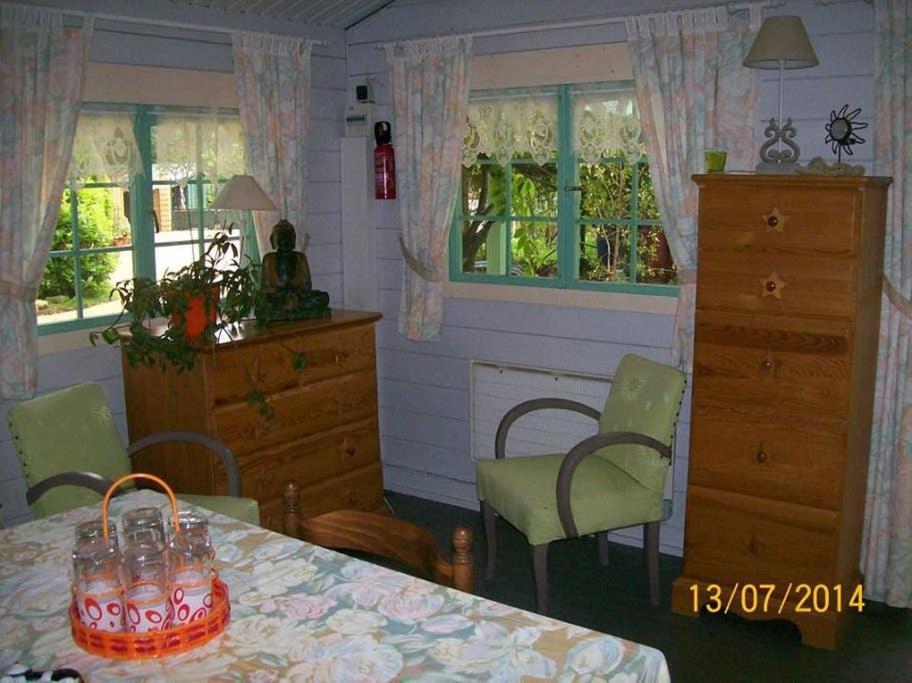 Le Chalet De La Grenouille Verte Tursac المظهر الخارجي الصورة